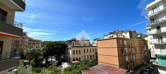 2 bedrooms Apartment in Salerno, Italy No. 346156 3