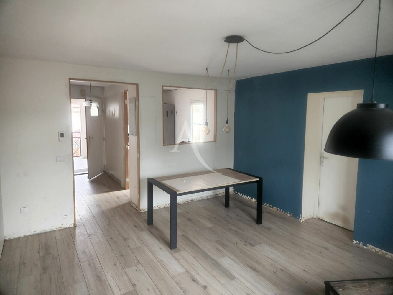 Квартира с 3 спальнями в Лимей-Бреванн, Франция № 350310