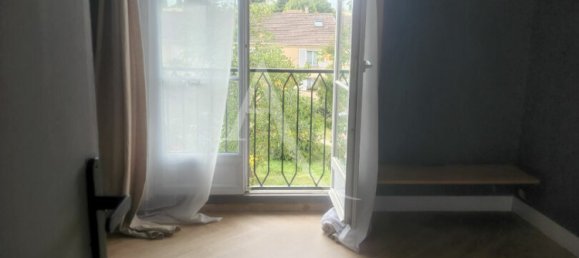 Квартира с 3 спальнями в Лимей-Бреванн, Франция № 350310 6