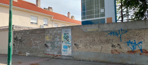 920m² Land in Valladolid, Spain No. 81786 8