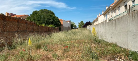 920m² Land in Valladolid, Spain No. 81786 6