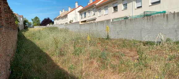 920m² Land in Valladolid, Spain No. 81786 3