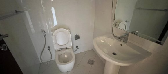 20 غرف نوم شقة في جبل علي, UAE رقم 8039 42