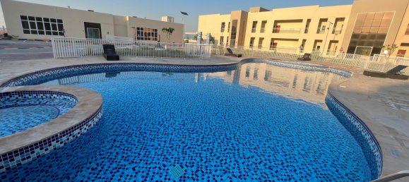 20 غرف نوم شقة في جبل علي, UAE رقم 8039 34