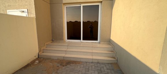 20 غرف نوم شقة في جبل علي, UAE رقم 8039 15