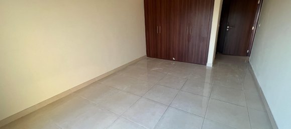 20 غرف نوم شقة في جبل علي, UAE رقم 8039 44