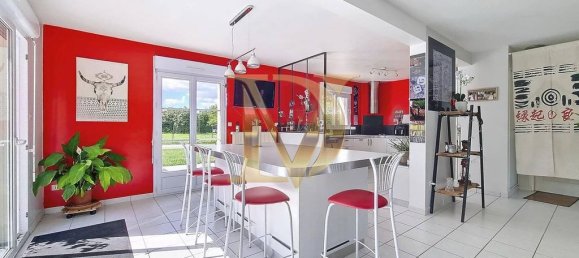 11-salle Châteaux à Saint-Georges-sur-Cher, France No. 229802 40