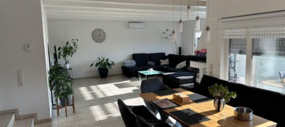 8 rooms Townhouse in Lorrach, Germany No. 218529 3