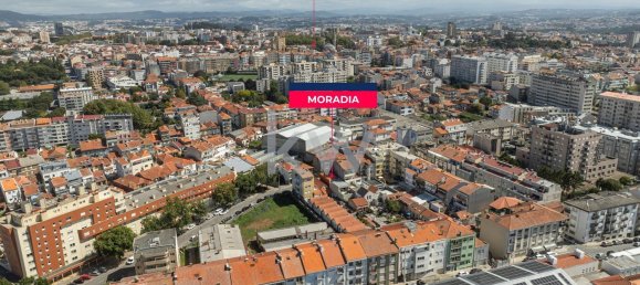 5 bedrooms House in Porto, Portugal No. 126960 29