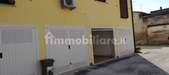 3 bedrooms Apartment in Castellucchio, Italy No. 379452 10