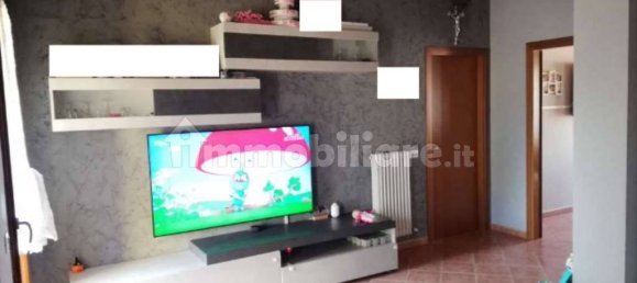 3 bedrooms Apartment in Castellucchio, Italy No. 379452 2
