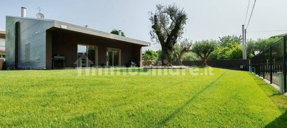 3 bedrooms Villa in Bassano del Grappa, Italy No. 207109 9