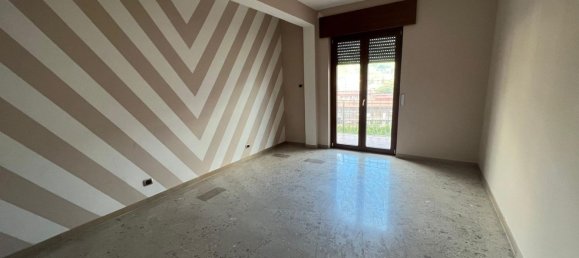 5 rooms Apartment in Avellino, Italy No. 24304 9