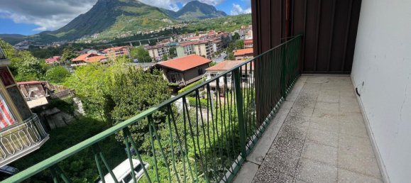 5 rooms Apartment in Avellino, Italy No. 24304 25