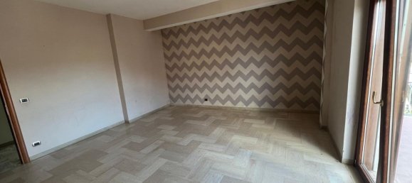5 rooms Apartment in Avellino, Italy No. 24304 18