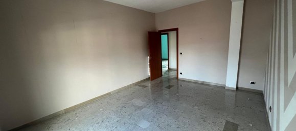 5 rooms Apartment in Avellino, Italy No. 24304 37