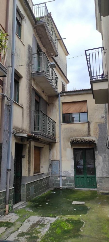 Apartamento de 6 dormitorios en Biancavilla, Italy No. 162021