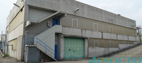 Lagerhaus in Olgiate Comasco, Italy 2430m², Nr. 329701 18