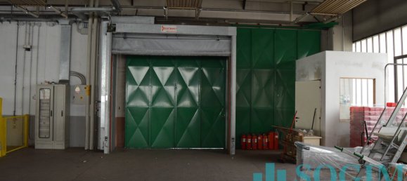 Lagerhaus in Olgiate Comasco, Italy 2430m², Nr. 329701 37