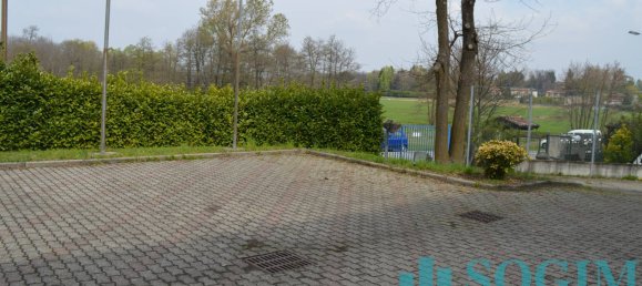 Lagerhaus in Olgiate Comasco, Italy 2430m², Nr. 329701 8