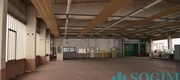 Lagerhaus in Olgiate Comasco, Italy 2430m², Nr. 329701 27