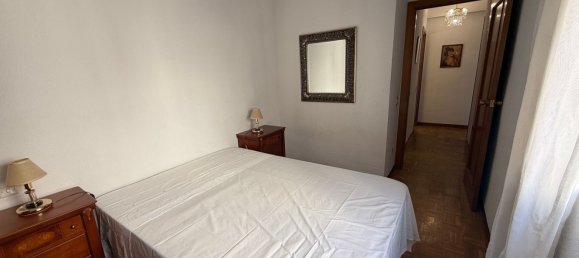 Apartamento de 3 dormitorios en Madrid, Spain No. 177944 8