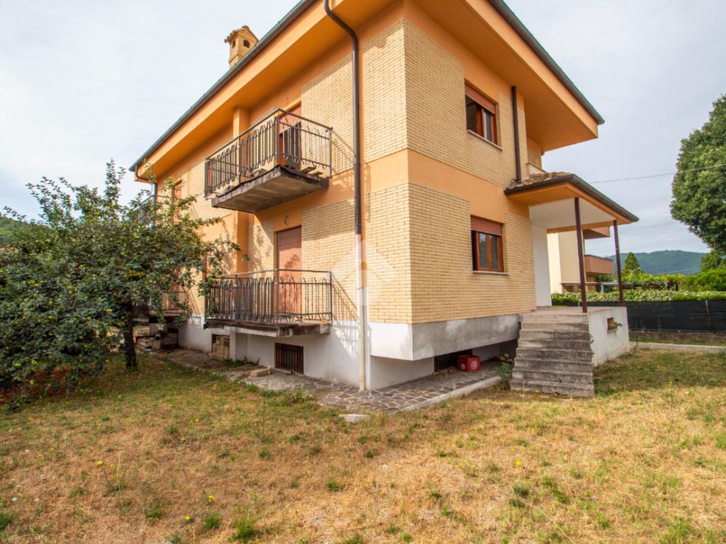 Квартира с 2 спальнями в Читтадукале, Италия № 291920