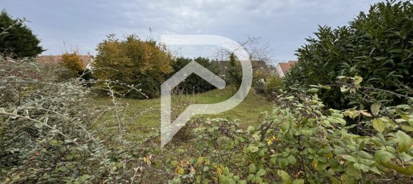  Land in La Chaussee-Saint-Victor, France No. 152340 3