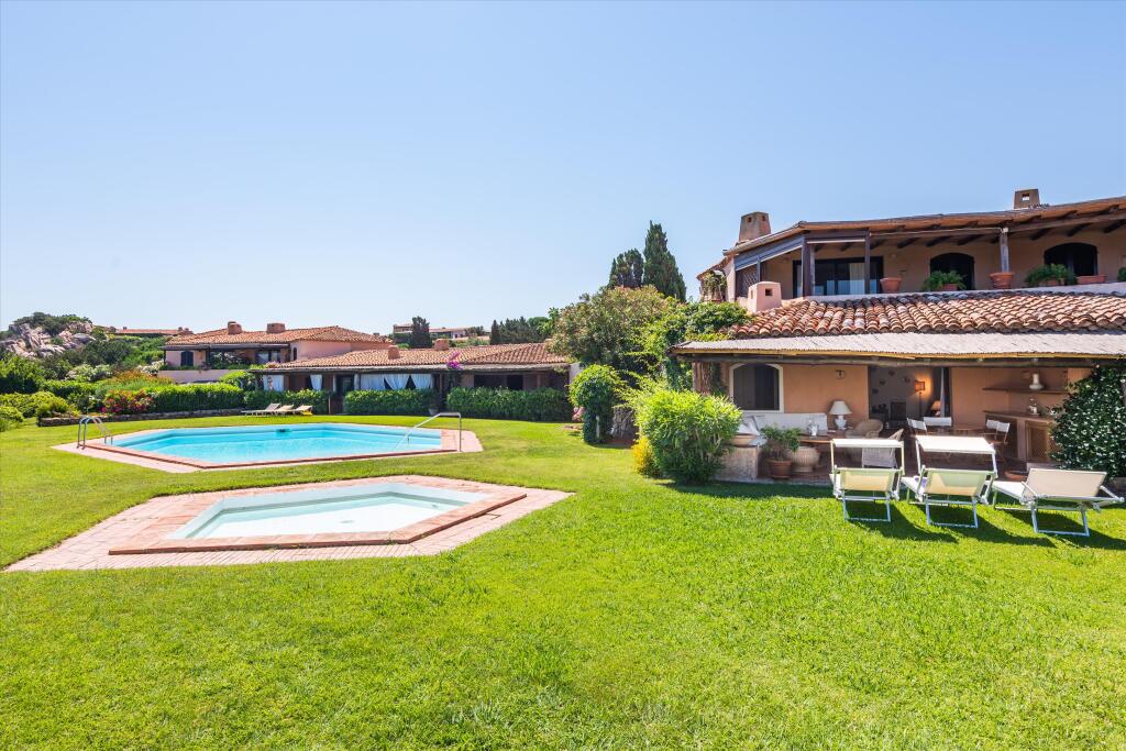 Квартира с 3 спальнями в Арцакена, Италия № 56718