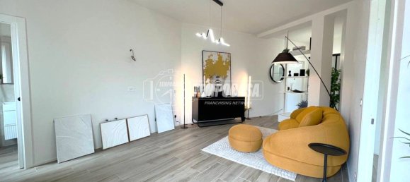 2 bedrooms Apartment in Turin, Italy No. 137494 20