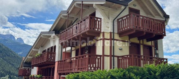 3 bedrooms Apartment in Ponte di Legno, Italy No. 292045 4