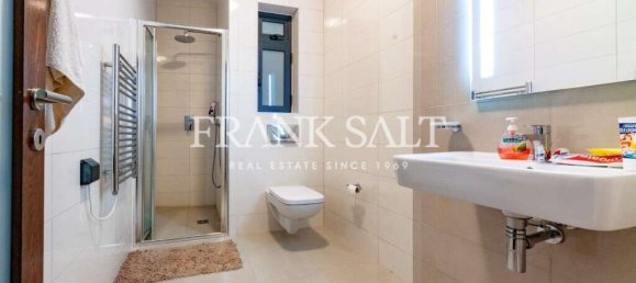 Apartamento de 3 dormitorios en Saint Julian's, Malta No. 6703 9