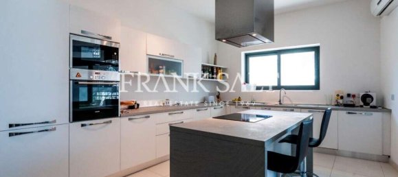 Apartamento de 3 dormitorios en Saint Julian's, Malta No. 6703 3