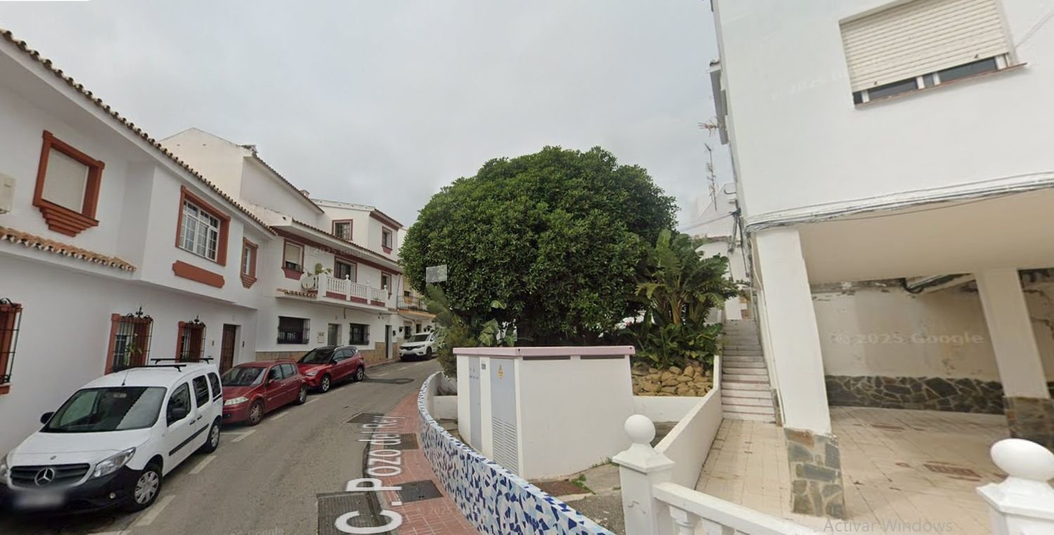 Apartamento de 3 dormitorios en Manilva, Spain No. 207437