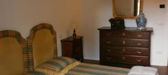 4 bedrooms Apartment in Florence, Italy No. 117662 6