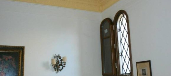 4 bedrooms Apartment in Florence, Italy No. 117662 17