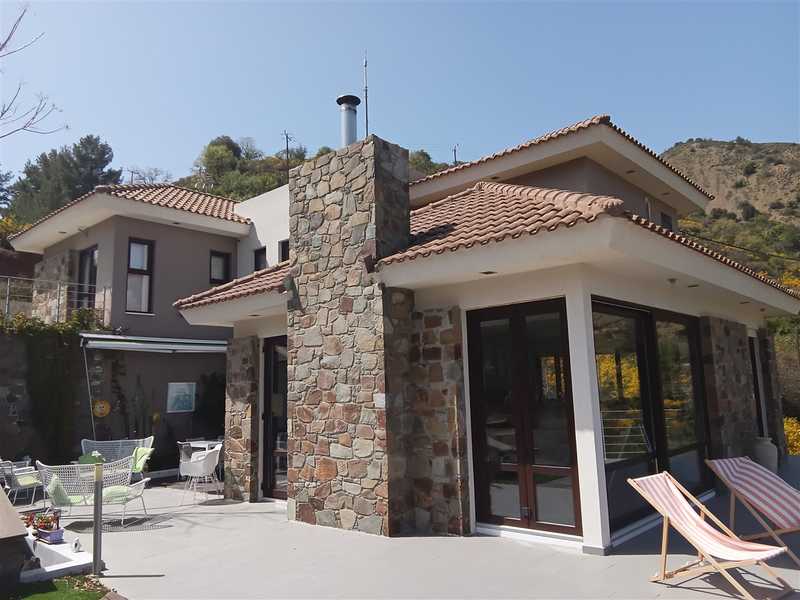 Casa de 3 dormitorios en Kalopanayiotis, Cyprus No. 7435