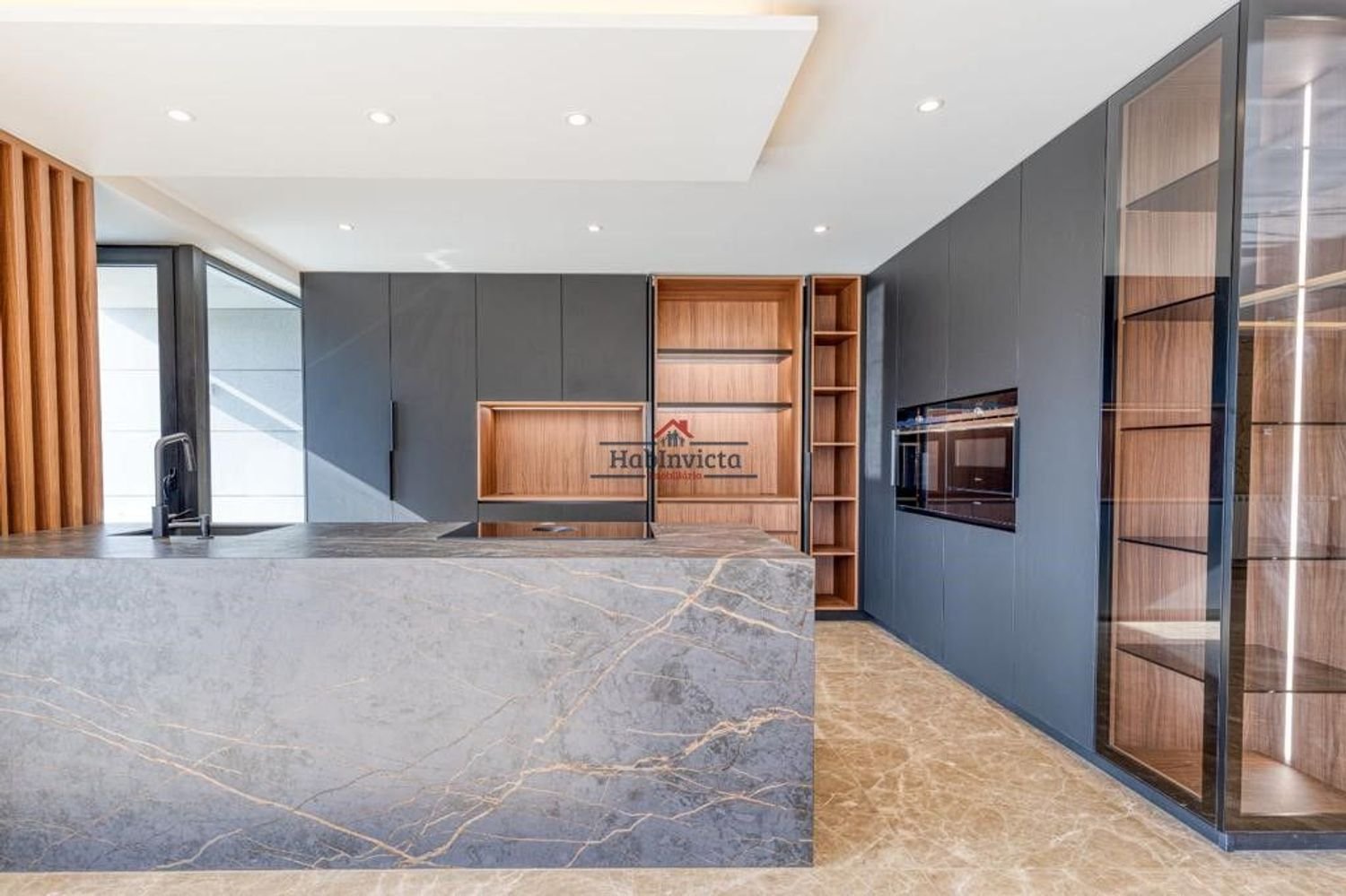 4 bedrooms Apartment in Azurara, Portugal No. 53492