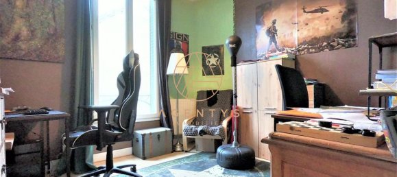 3 bedrooms House in Saint-Maur-des-Fosses, France No. 135530 7