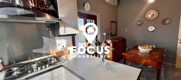 Дом с 3 спальнями в Винчи, Италия № 347129 4