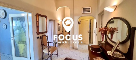 Дом с 3 спальнями в Винчи, Италия № 347129 13