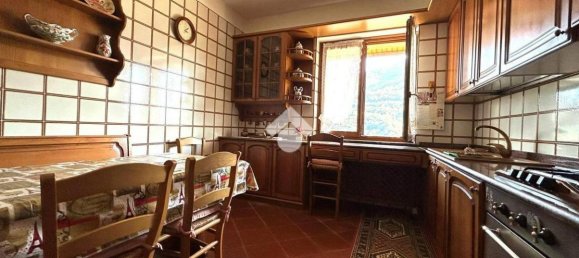 6 rooms Villa in Ranzanico, Italy No. 14940 4