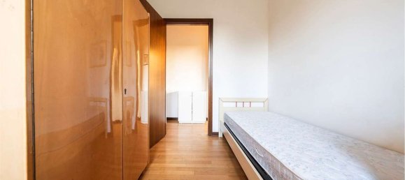 Квартира с 5 комнатами в Конельяно, Италия № 118305 19