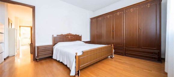 Квартира с 5 комнатами в Конельяно, Италия № 118305 27