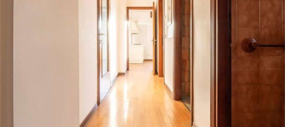 Квартира с 5 комнатами в Конельяно, Италия № 118305 21