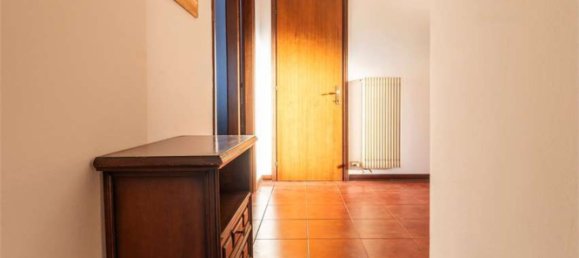 Квартира с 5 комнатами в Конельяно, Италия № 118305 24