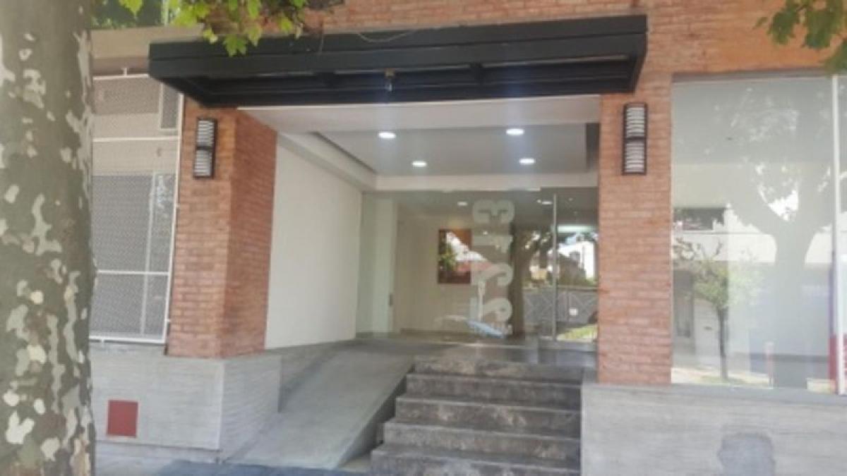 Студия в Альмиранте Браун, Аргентина № 93194