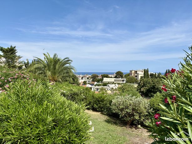 2 bedrooms Apartment in Antibes, France No. 310367
