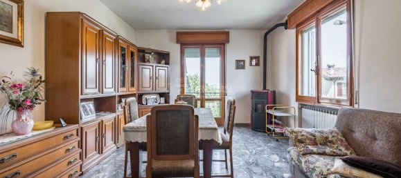 6 rooms House in Serramazzoni, Italy No. 163058 2