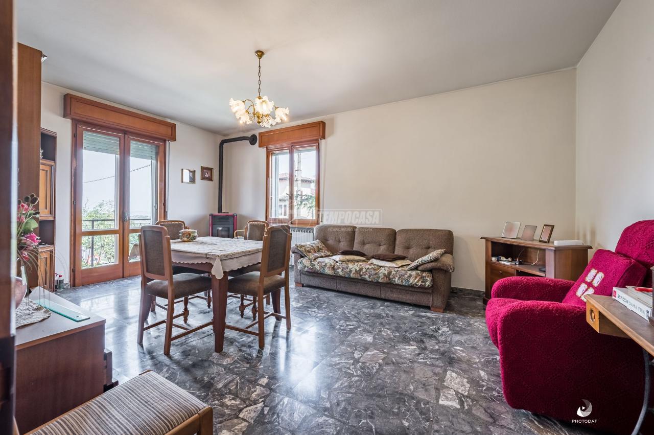 6 rooms House in Serramazzoni, Italy No. 163058